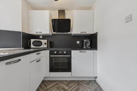 St. Johns Place, Perth, PH1