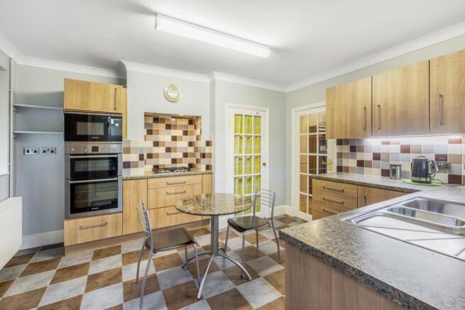 32 Windsor Avenue (Holbeach)-22