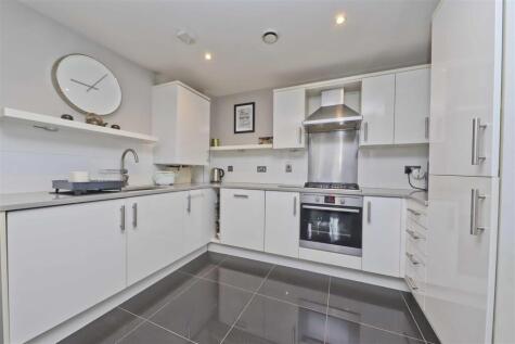 Ellis Close, Ruislip