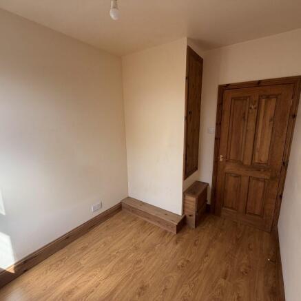 2 bed Terraced to rent Image 12
