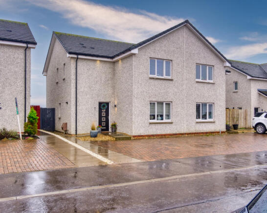 3 Bedroom Semi Detached Villa