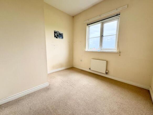 2 bed Flat for sale Image 9