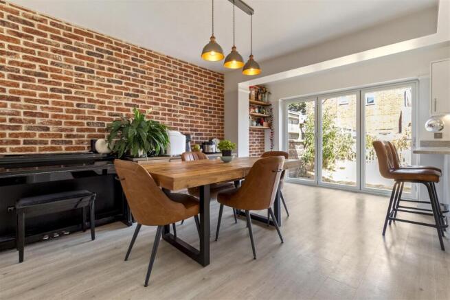 4 Wiston Avenue-011.JPG