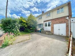11, Castlefields Avenue, Charlton Kings, Cheltenham GL52 6YR