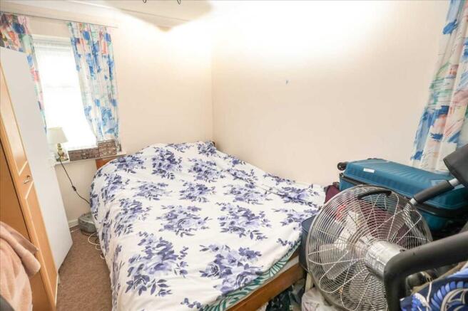 Chichester Court, Slough photo 5