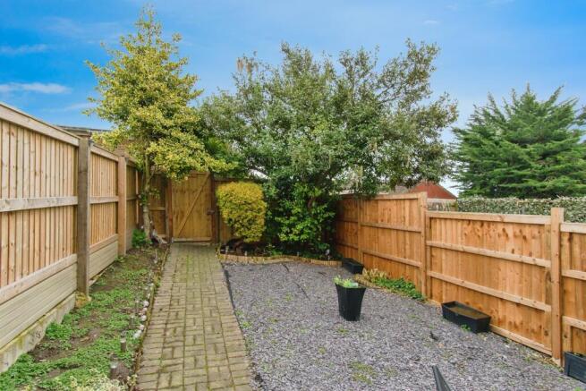 3 bed Terraced for sale Image 4