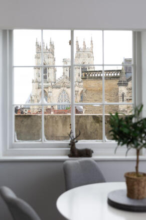 2 bed Apartment for sale Image 12