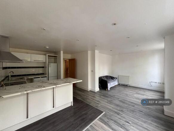 Living Room & Open Plan Kitchen