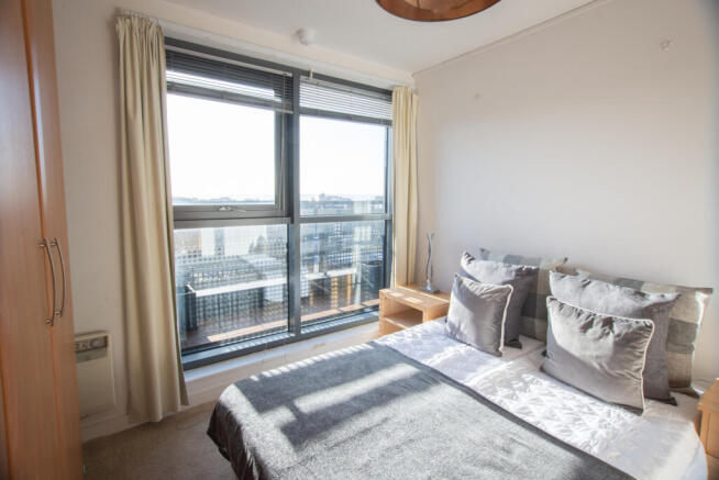 2 bed Flat to rent Image 7