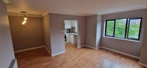 81, Mahon Court, Glasgow G69 0QF