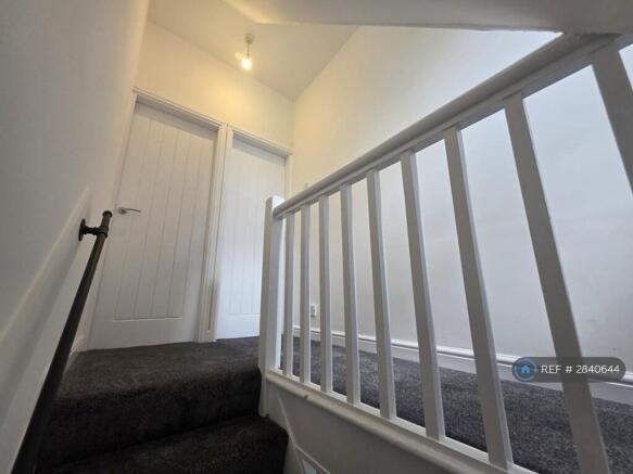 3 bed End of Terrace to rent Image 6