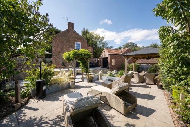 3 bed Detached for sale Image 12