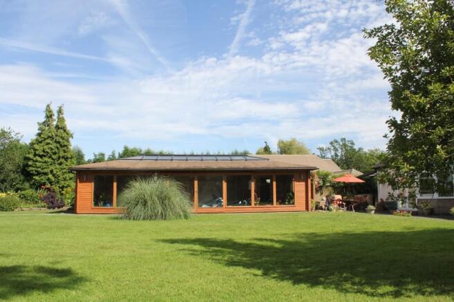 Pool House