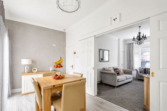 3 bed Terraced for sale Image 3