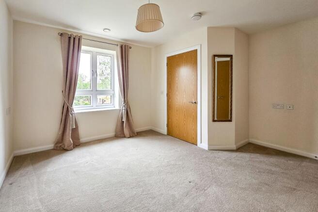 1 bed Retirement Property for sale Image 11