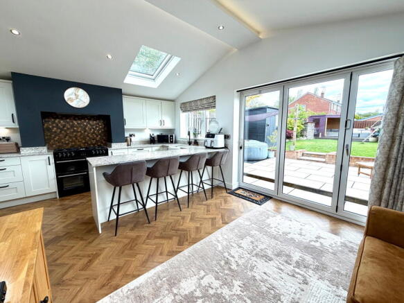 3 bed End of Terrace for sale Image 5