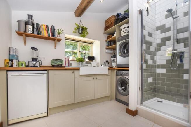Utility/shower room
