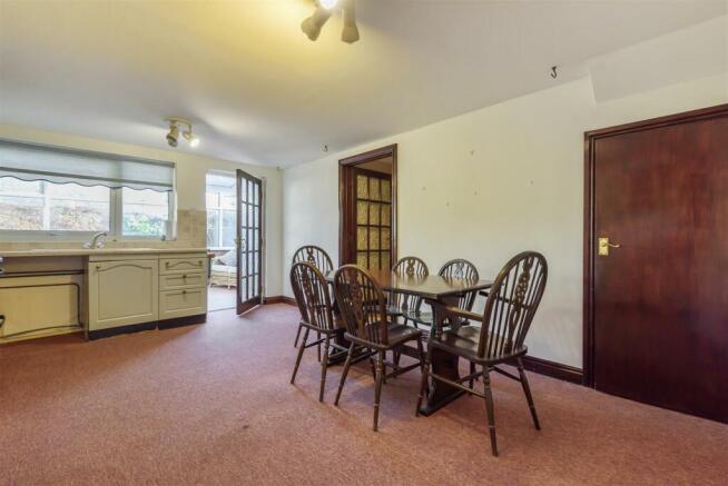 DINING KITCHEN