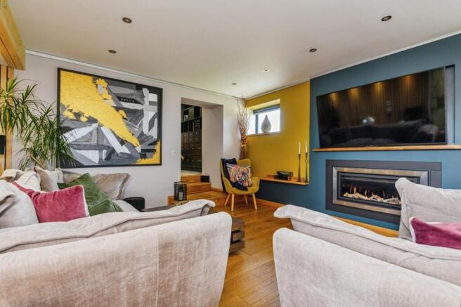 4 bed Barn Conversion for sale Image 6