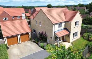 The Lodge, Green Street, Brockworth, Gloucester GL3 4RR
