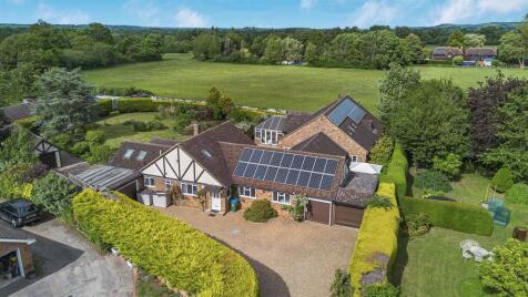 New Road, Aston Clinton,