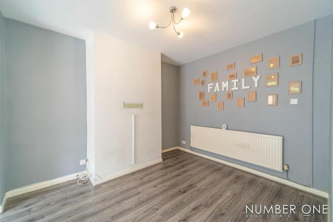 Kitchen/Dining & Family Room