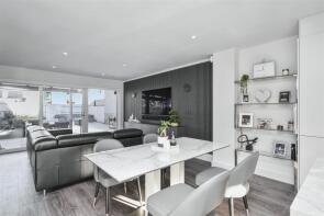 19, Wentworth Drive, Corby NN17 5AQ