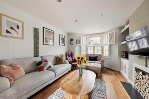 5a, Stanley Road, South Woodford, London E18 2NR
