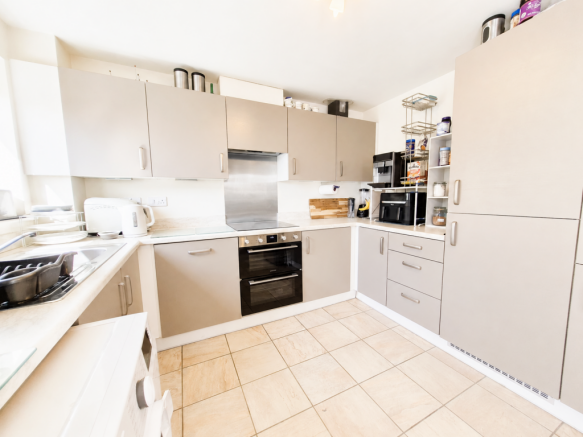 3 bed Detached for sale Image 6
