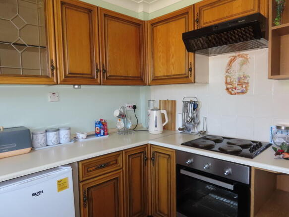 2 bed Semi-Detached Bungalow for sale Image 9