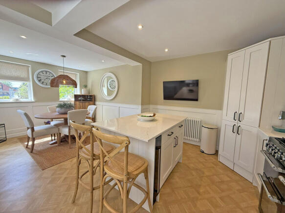 Kingsway, Newby, Scarborough photo 4