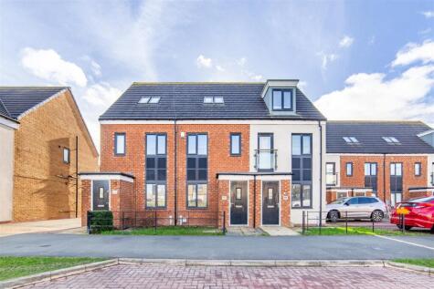 Roseden Way, Great Park, NE13