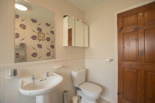 bathroom1