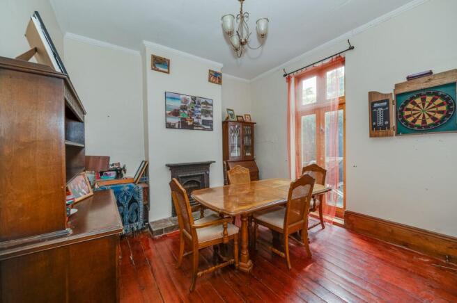 KITCHEN/DINER AND LOUNGE