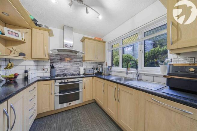Beacon Drive, Bean, Dartford, Kent, DA2 photo 4