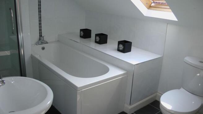 Master En-Suite