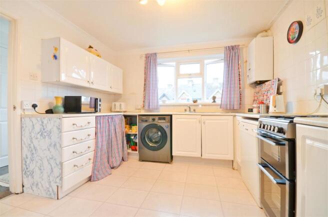 Kitchen.JPG