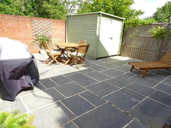 1 Hawks Mill Mews 013.jpg