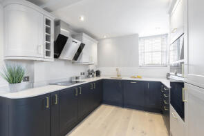 Second Floor Flat, 56 The Priory, Lansdown Road, Cheltenham GL51 6QB