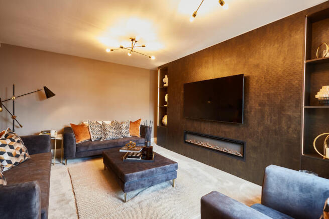 5 bed Detached for sale Image 6