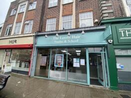 First Floor Flat, 52, High Street, Ruislip HA4 7AN