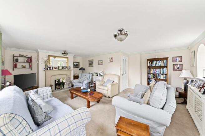 4 bed Detached for sale Image 6
