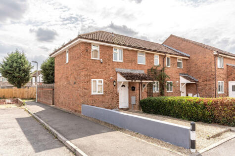 Oaktree Crescent, Bradley Stoke, Bristol