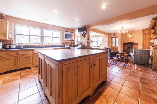 KITCHEN AREA