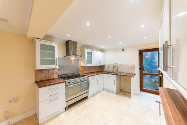 Kitchen/Dining Room