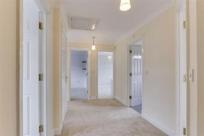 FIRST FLOOR LANDING