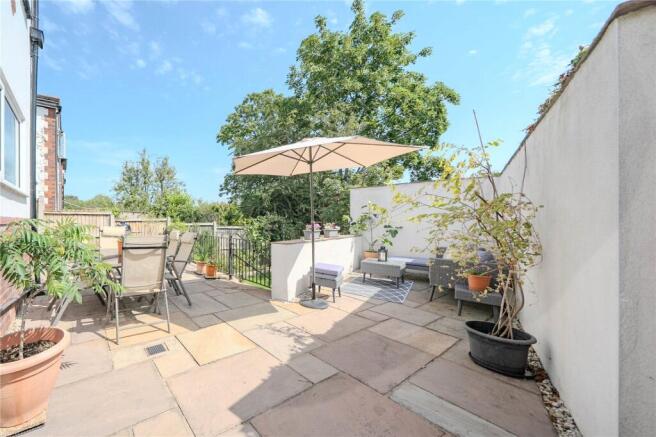 4 bed Semi-Detached for sale Image 7