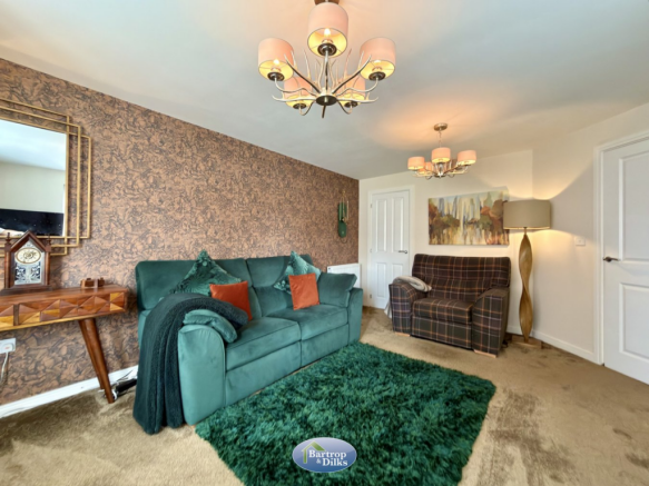 4 bed Detached for sale Image 10
