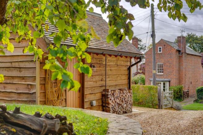 Vine Cottage (37).jpg