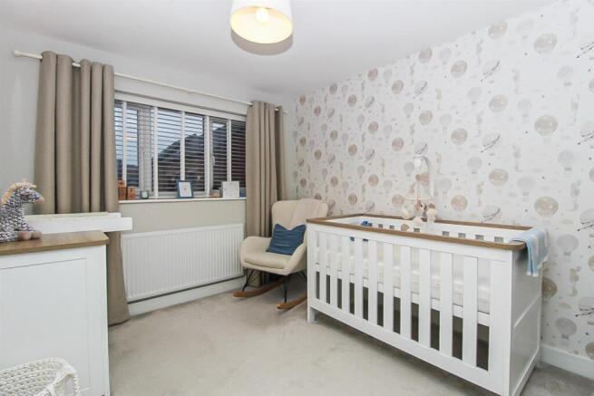 3 bed Semi-Detached for sale Image 9